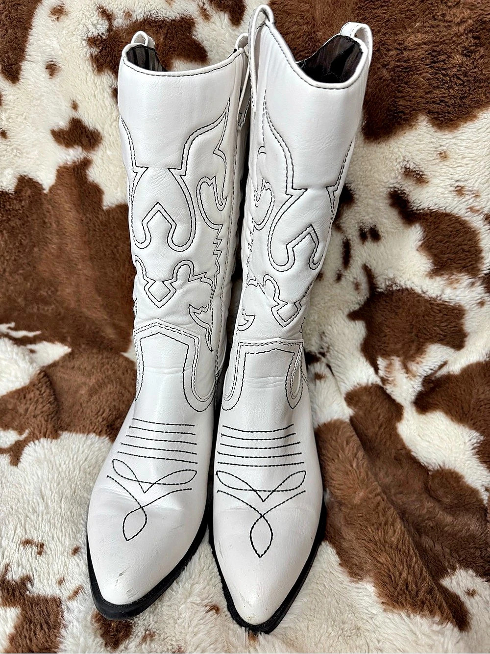 Women's White Western Heeled Boots US 6.5